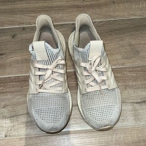 Adidas Ultraboost Women’s size 7
